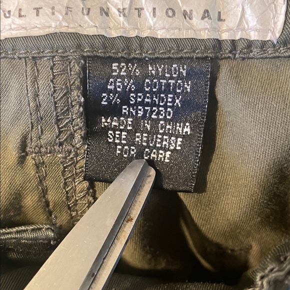 Vintage Younique Multifunctional Olive Green Utility Rayon Cargo Pants - Picture 5 of 10